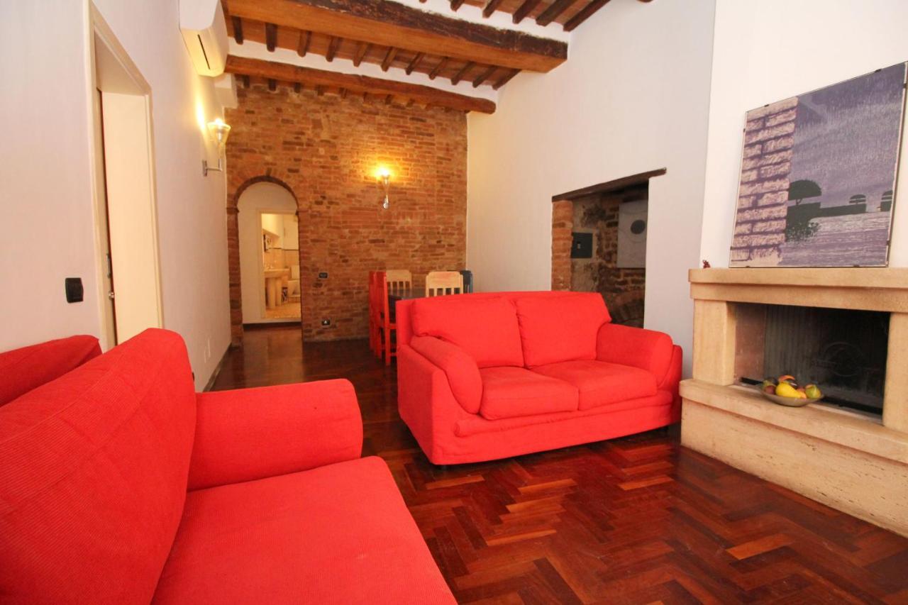 Logge Del Papa Apartment Siena Exteriör bild