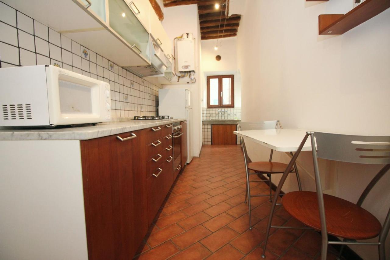 Logge Del Papa Apartment Siena Exteriör bild